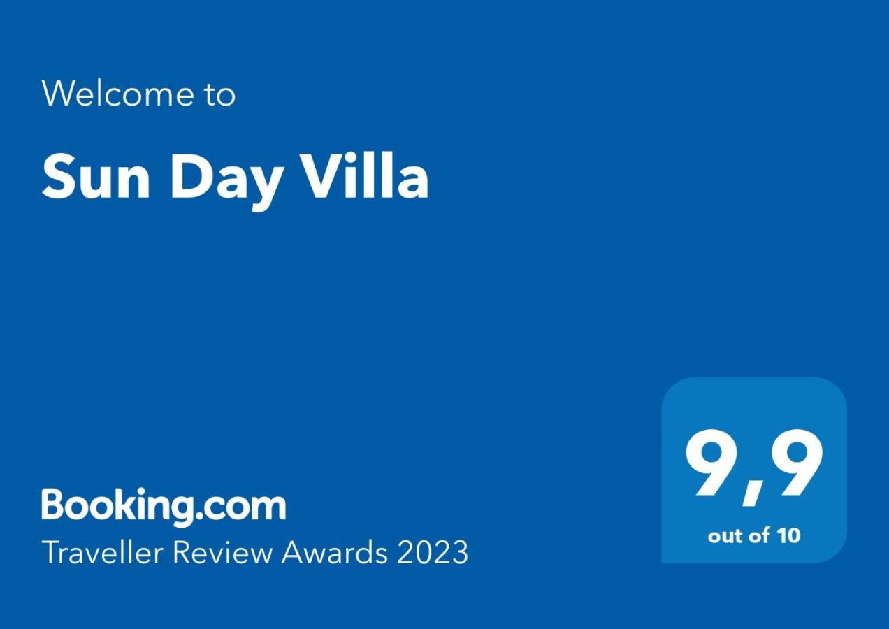 Sun Day Villa 아클리아 외부 사진